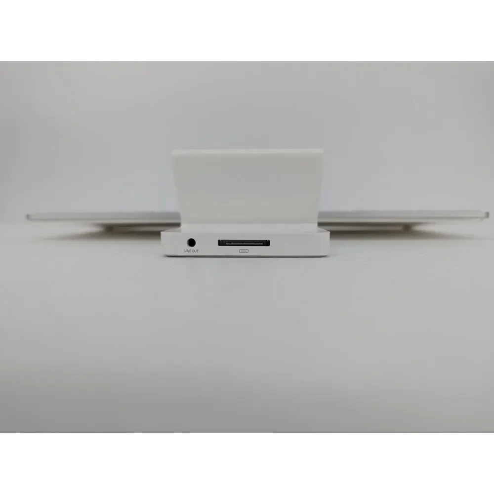 Apple iPad Keyboard Dock Model A1359 White 30 Pin Desktop Station Tested Working